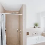 Modernes 3-zimmer-apartment - Naehe Krankenhaus, Altstadt, Bahnhof - Parken *