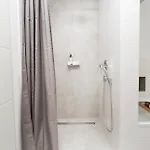 Modernes 3-zimmer-apartment - Naehe Krankenhaus, Altstadt, Bahnhof - Parken *