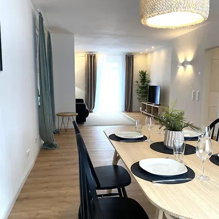 Modern Living Apartment - Naehe Krankenhaus, Altstadt, Bahnhof - 3-Zimmer