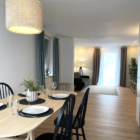 Modern Living Apartment - Naehe Krankenhaus, Altstadt, Bahnhof - 3-Zimmer Apartment