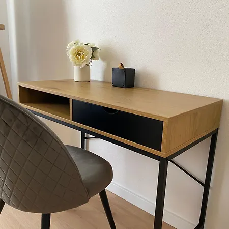 Apartment Modern Living Apartment - Naehe Krankenhaus, Altstadt, Bahnhof - 3-Zimmer *