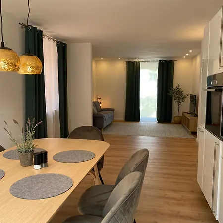 Modern Living Apartment - Naehe Krankenhaus, Altstadt, Bahnhof - 3-Zimmer Amberg
