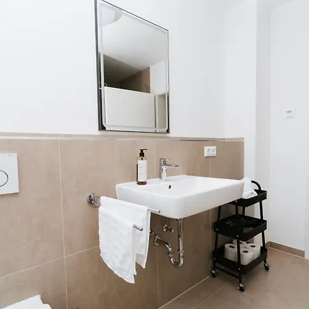 Modernes 3-Zimmer-Apartment - Naehe Krankenhaus, Altstadt, Bahnhof - Parken * Amberg