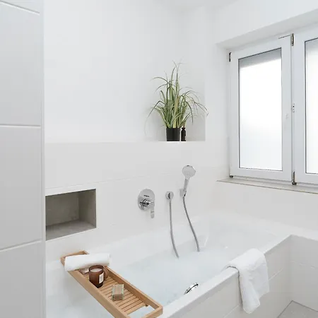 Modernes 3-Zimmer-Apartment - Naehe Krankenhaus, Altstadt, Bahnhof - Parken Apartment Amberg